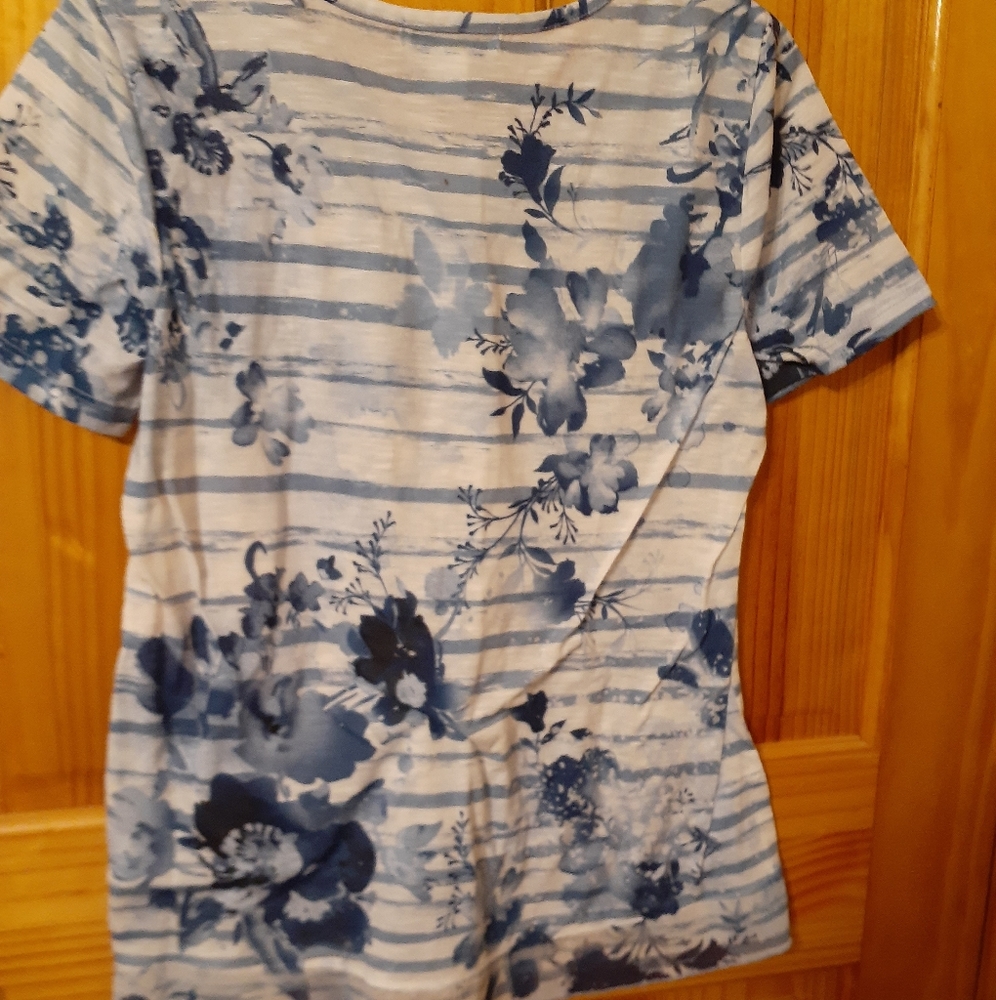 Christopher & Banks floral with stripes and see through at the bottom of shirt - Picture 7 of 7